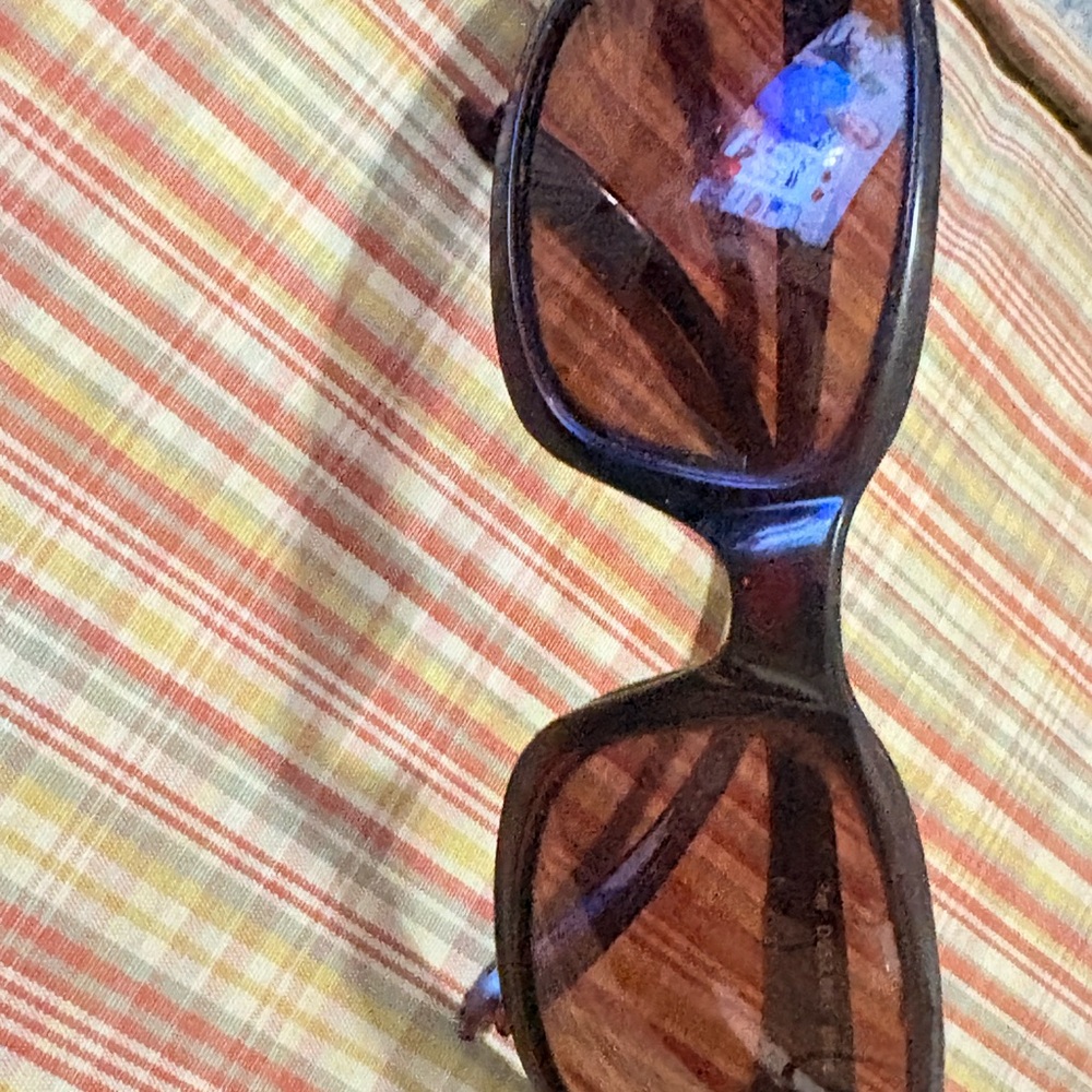 Costa Stylish Brown Sunglasses small oval frame tinted women’s